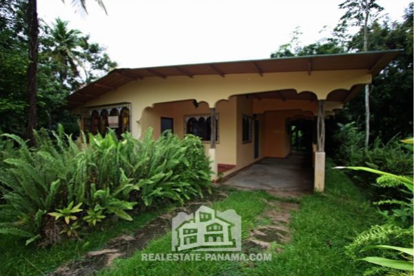 Encantadora casa de campo en Nuevo Tonosi Colón