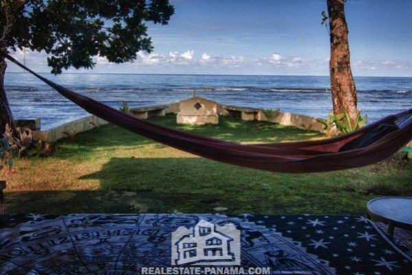 Casa escondida en Portobelo