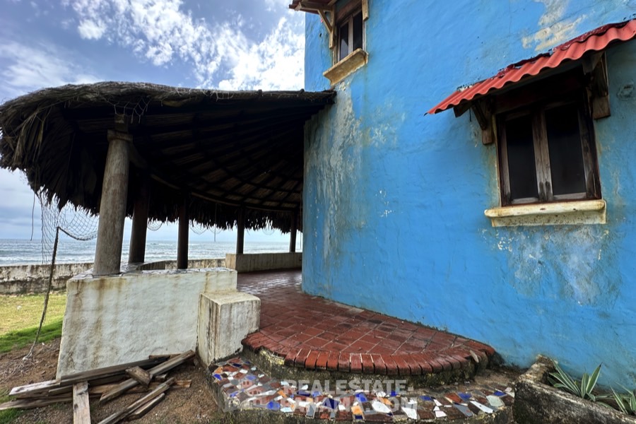 06-terrace-entrance-01