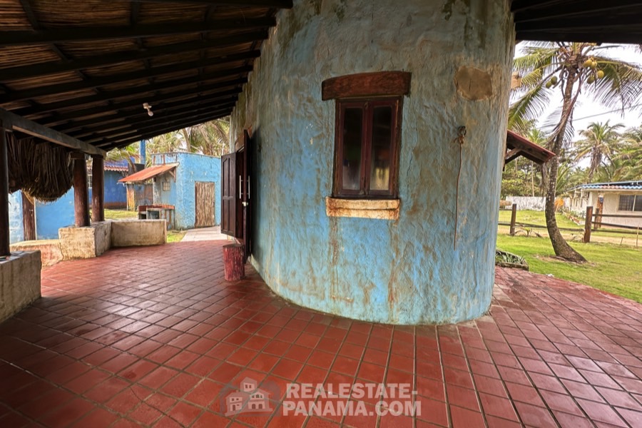 07-terrace-entrance-02